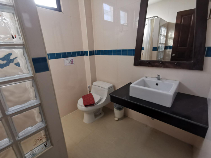 Bathroom 4, Baan Andaman Bed & Breakfast Hotel, Mueang Krabi