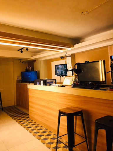 Public Area, CHE AND JAMES Female Guest House, Cebu City