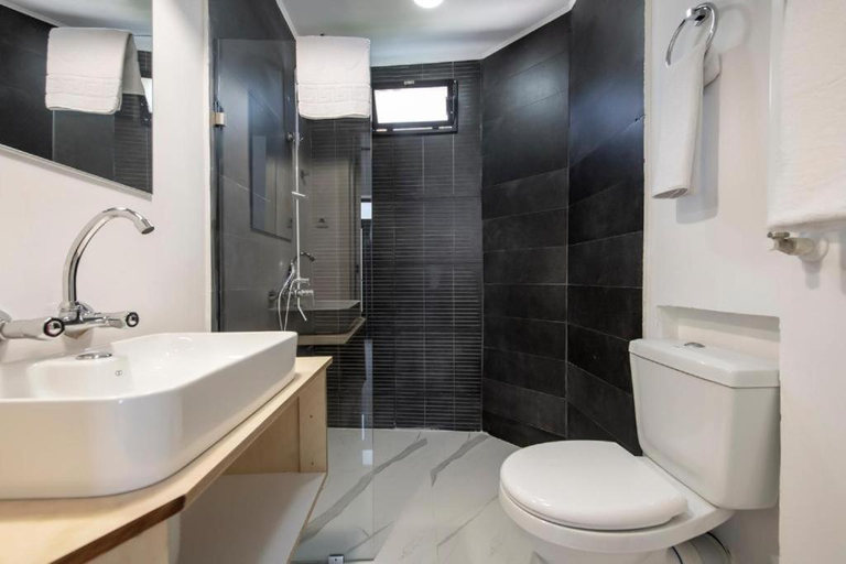 Bathroom 4, Opera Tbilisi Old Art Boutique Hotel, Tbilisi