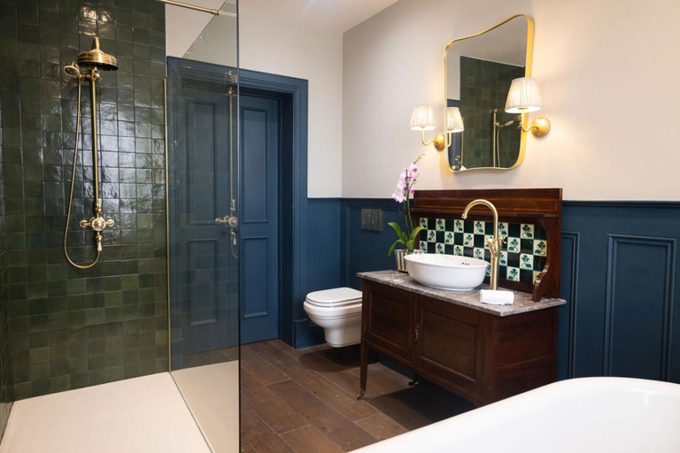 Bathroom 2, The Hat Maker Boutique Hotel