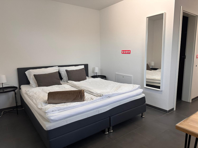 Others 3, Ferienzimmer Frank, Self-Check-in nach 21Uhr, Deggendorf