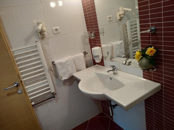 Bathroom, Hotel Park Ivanjica, Ivanjica