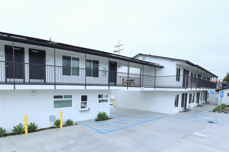 Exterior & Views 1, Hotel Miramar, Orange