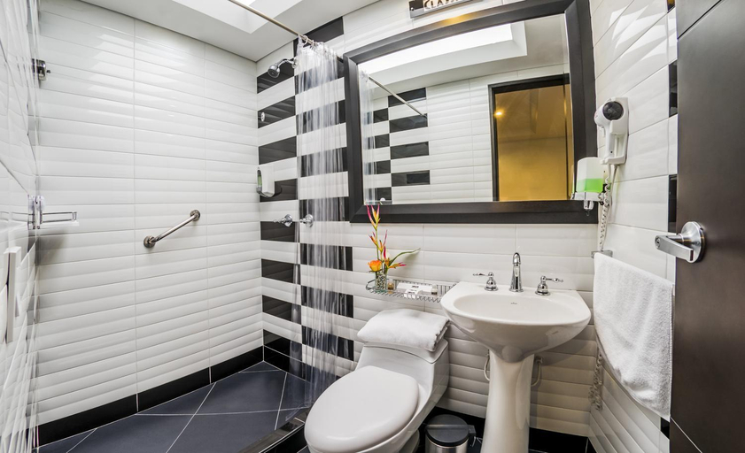 Bathroom 2, Hotel Classic, Santafé de Bogotá