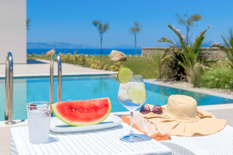Food & Drinks, Villa Panaxia Akte, South Aegean
