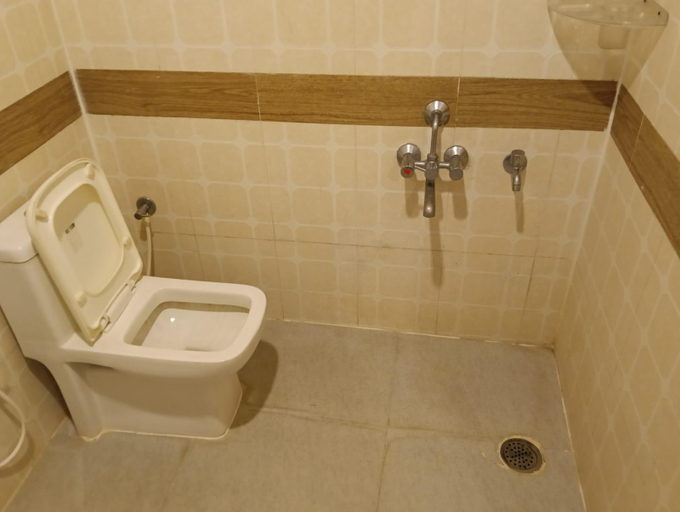 Bathroom 2, RR Residency, Mysore