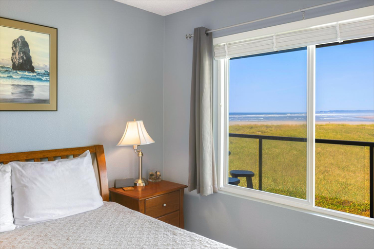 Bedroom 2, Hi-Tide Resort, Grays Harbor