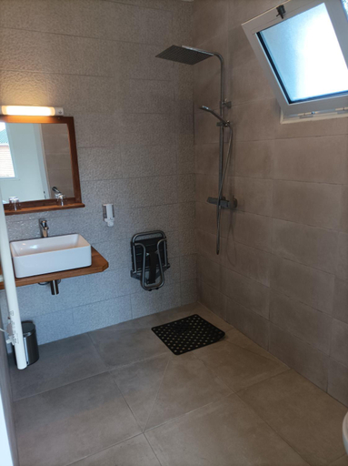Bathroom 4, Hotel L'Ecrin, Le Tampon