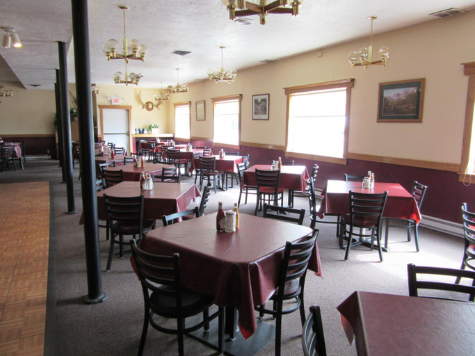 Food & Drinks 5, White Buffalo Hotel, Gallatin