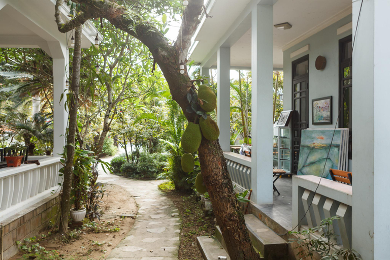 Others 3, Khanh's Home, Huế