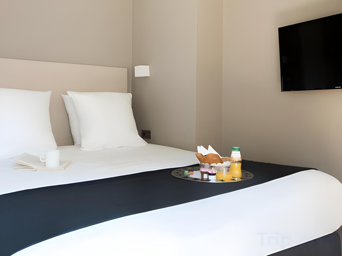Bedroom 2, Suites & Hotel Helzear Etoile, Paris