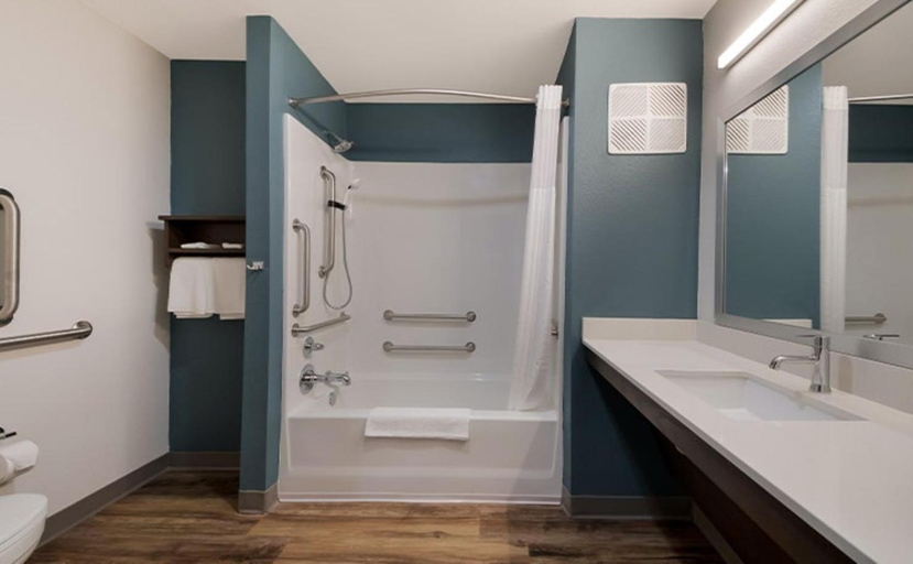 Bathroom 4, Woodspring Suites Ashland - Richmond North, Hanover