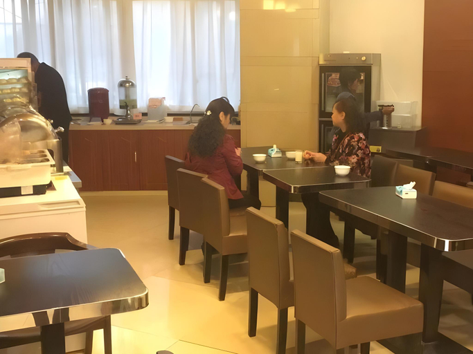 Food & Drinks 4, GreenTree Inn Express Shanghai Minhang District Jindu Road, Shanghai