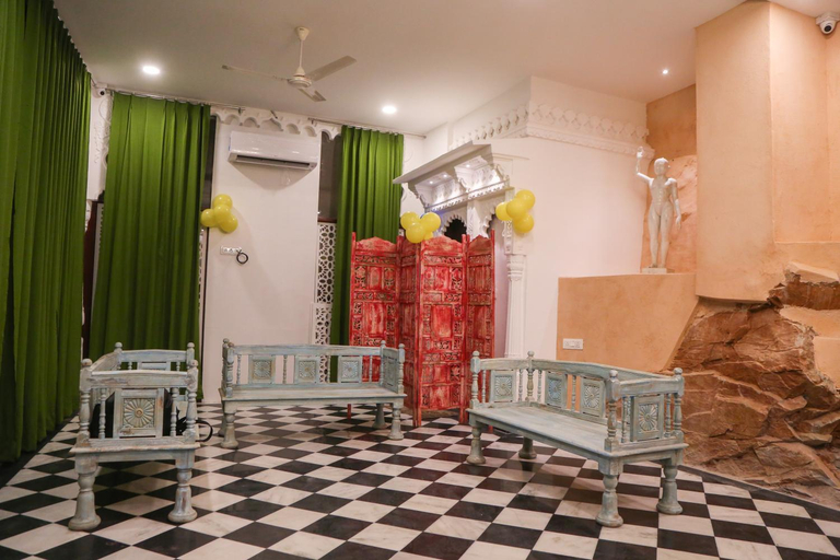 Public Area 2, Hotel Mewari Villa Udaipur, Udaipur