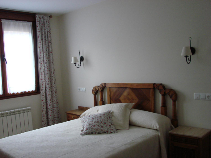Bedroom 2, Hotel rural La Campanona, León