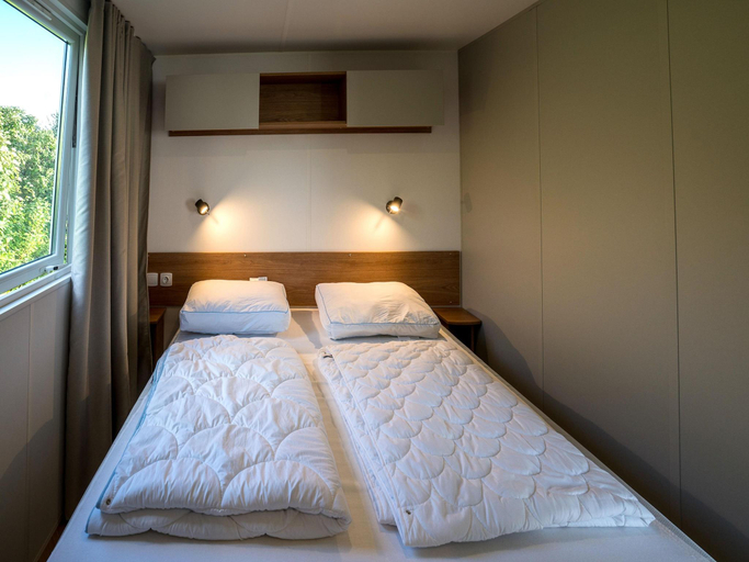 5, cozy chalet for couples, Veere