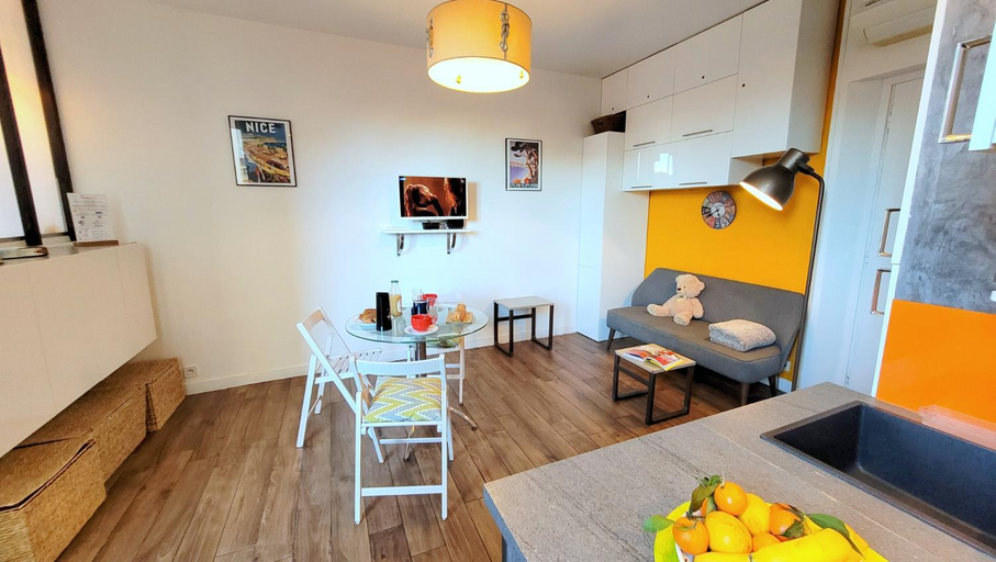 Others 5, Ze Perfect Place - Antiquaire - Le Port - Harbor , Alpes-Maritimes