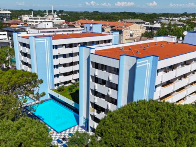 Swimming pool 3, Welcoming apartment in Bibione, Venezia