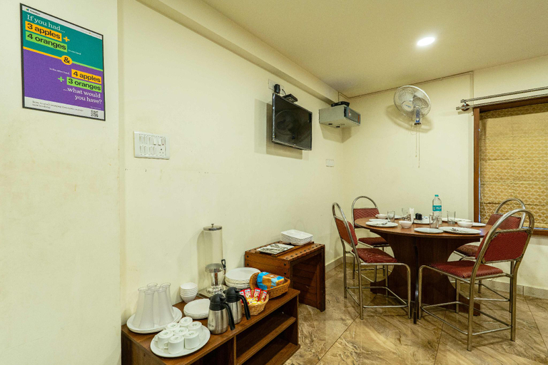 Food & Drinks 5, Treebo Kings Orchid, Bangalore