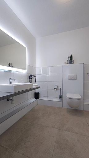 Bathroom 5, Hotel Zur Post, Diepholz