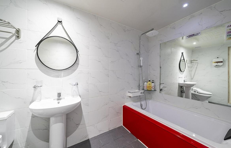 Others 5, Soop Hotel, Cheonan