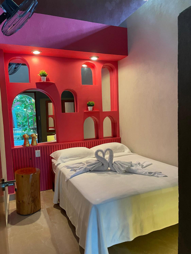 Bedroom 2, Hostal Poquito a Poquito, Valladolid
