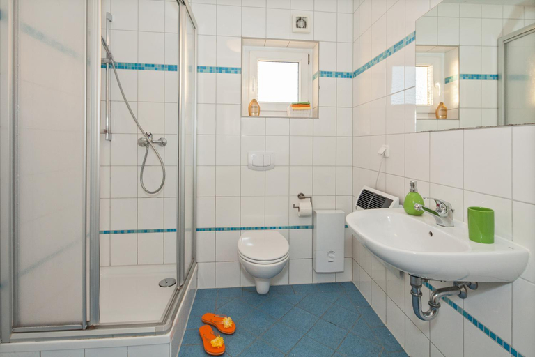 Bathroom 4, Hotel Bergmv Hle, Vorpommern-Greifswald