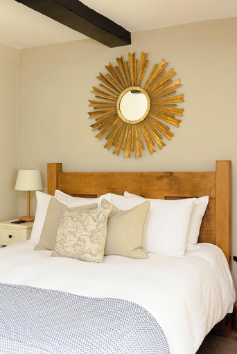 Bedroom 2, The Ebrington Arms, Gloucestershire