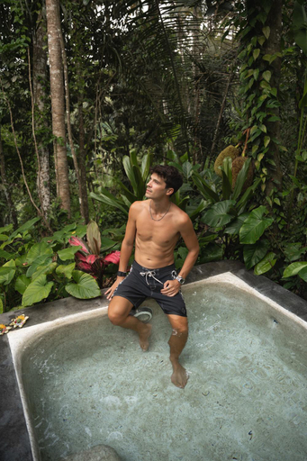 Sport & Beauty 2, Delta Casa Ubud - A-Frame Jungle Retreat with Volcano View and Hot-Tubs, Gianyar
