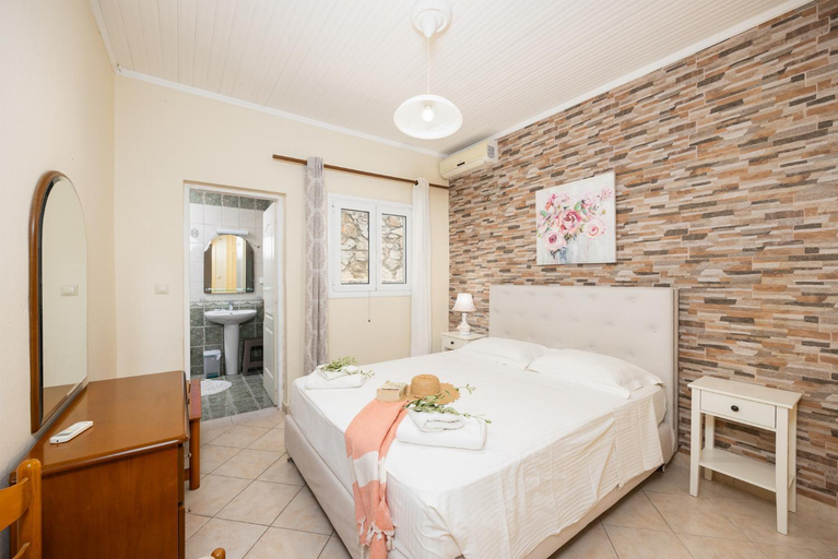 Bedroom 3, Villa Theodora in Nisaki, Ionian Islands
