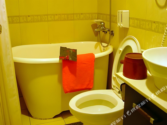 Bathroom 3, Ho Fong Villa Hotel, Chiayi County