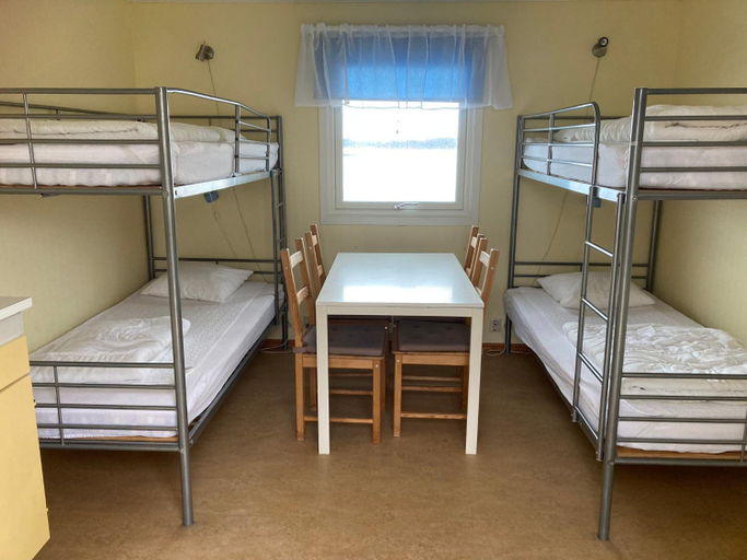 Bedroom, Badholmens Vandrarhem, Tanum
