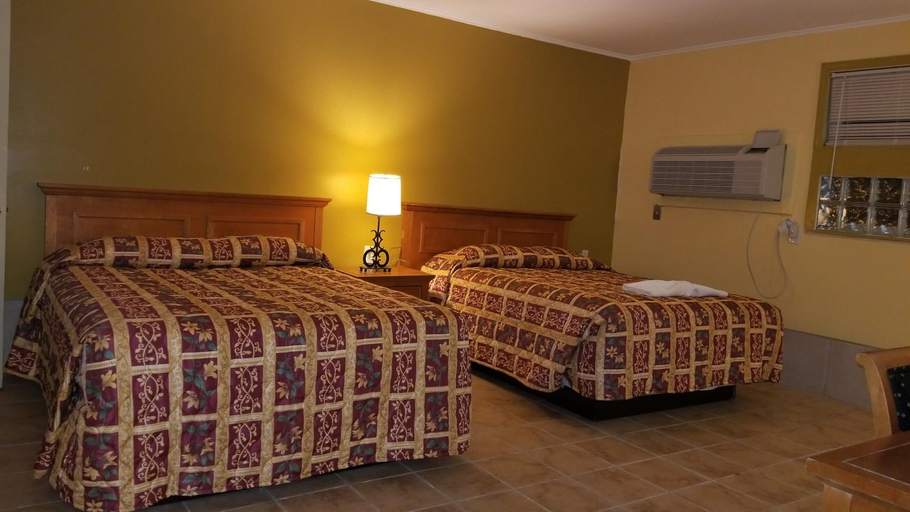 Bedroom 2, Luxury Inn, Atlantic