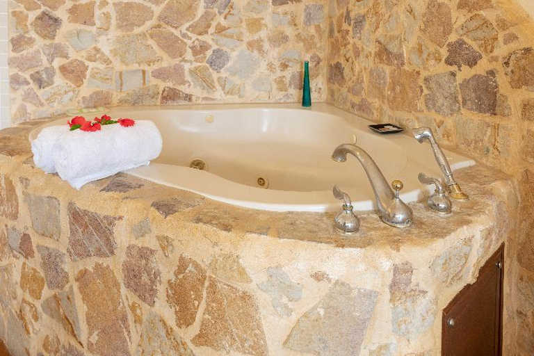 Bathroom 5, Issimo Suites (Adults Only), Aguirre