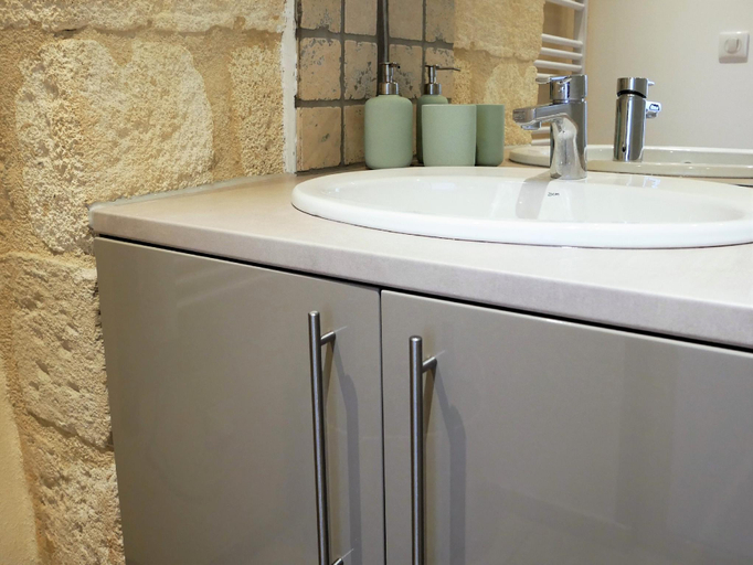 Bathroom 3, Le Travertin, Vaucluse