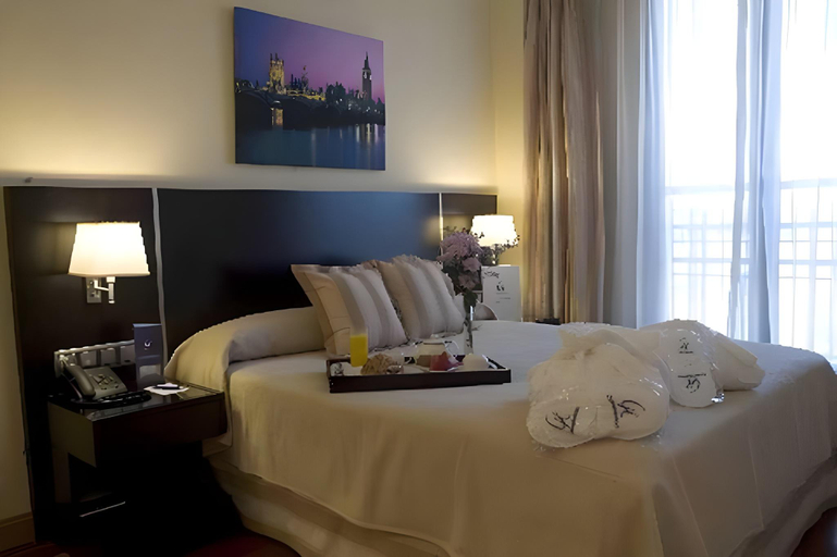 Bedroom 2, Clement Barajas, Madrid