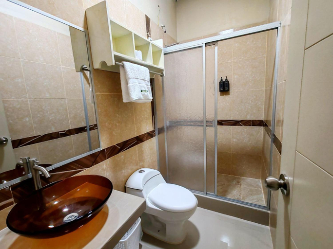 Bathroom 4, CASA BLANCA HOTEL, Maynas
