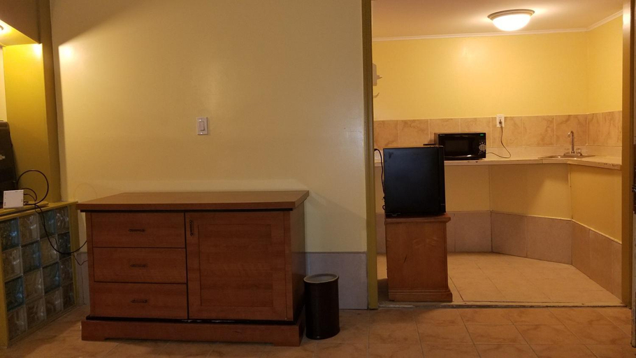Others 4, Luxury Inn, Atlantic