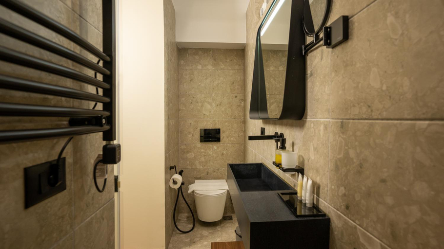 Bathroom 2, CLOUD 5 Blloku Rooms Tirana, Tirana