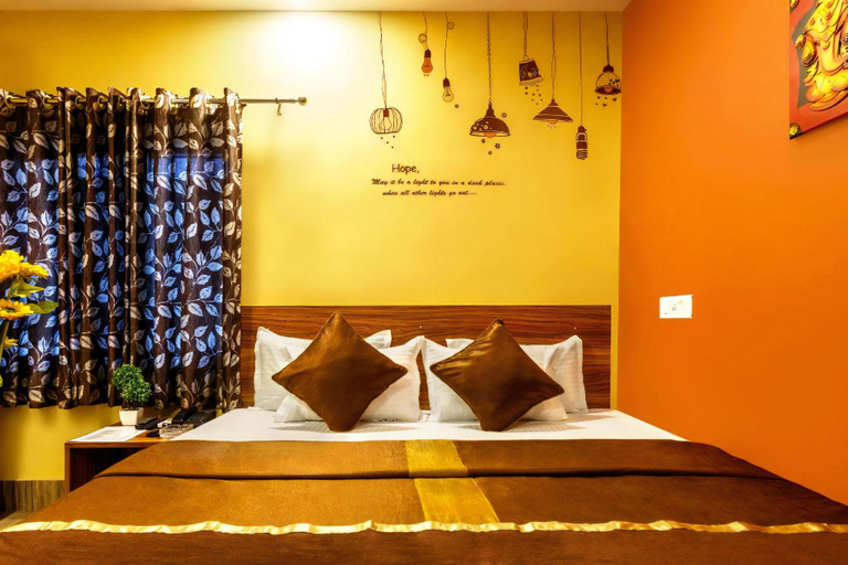 Bedroom 2, The Silverline Hotel, Kolkata Airport, North 24 Parganas