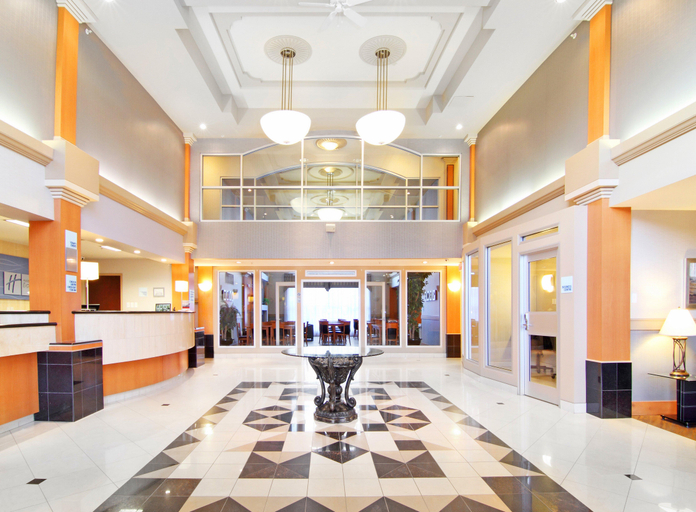 Public Area, Holiday Inn Express & Suites CALGARY SOUTH-MACLEOD TRAIL S by IHG, Division No. 6