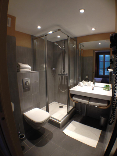 Bathroom 3, Logis Hotel la Ferme, Vaucluse
