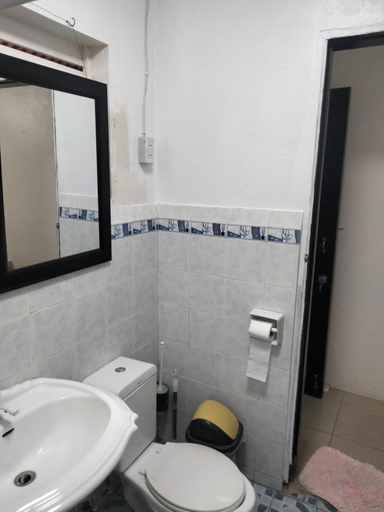 Bathroom 3, SEASCAPE, Moalboal