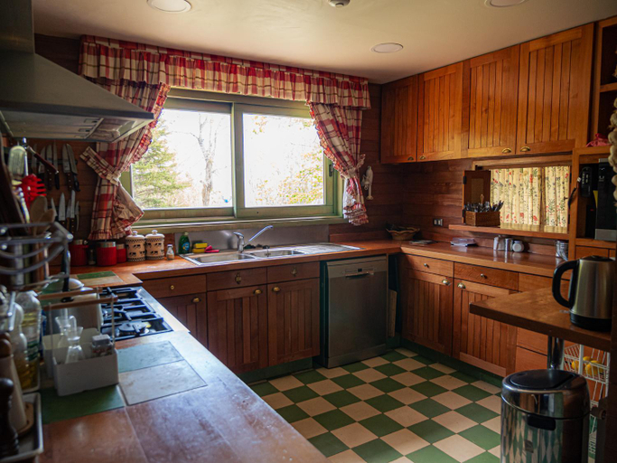 Kitchen 5, Refugio Zerando, Cordillera