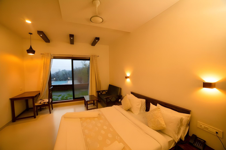 Bedroom 3, La Serene Resort and Spa, Satara