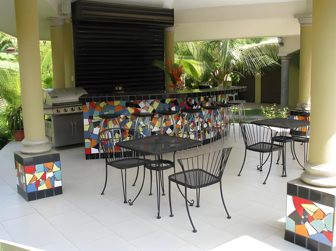 Food & Drinks 4, Las Brisas Resort and Villas, Garabito