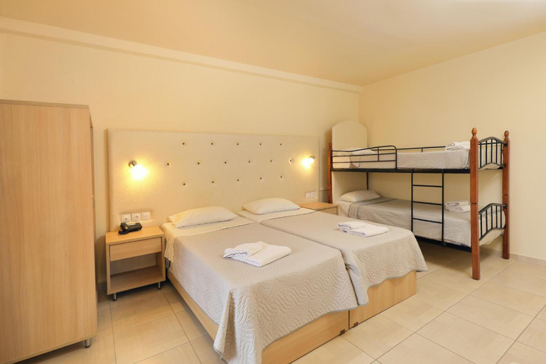Bedroom 3, Sunbay Hotel, Crete