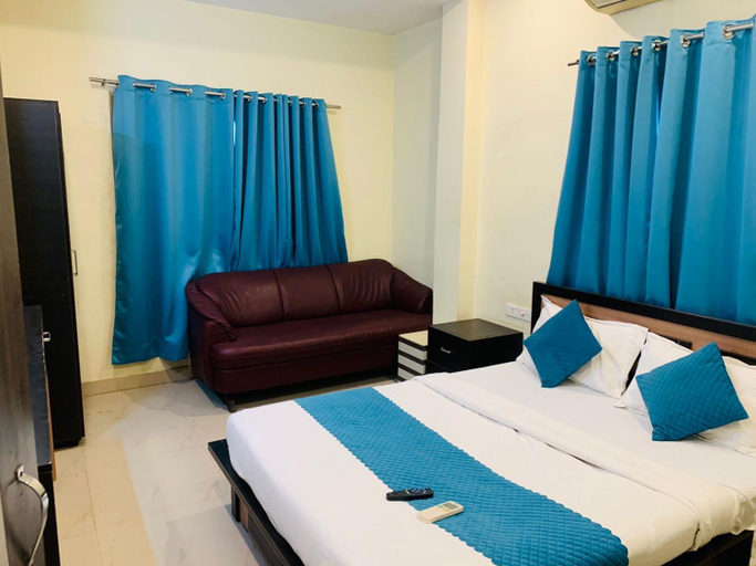Bedroom 3, Silver Key Suites, Nagpur