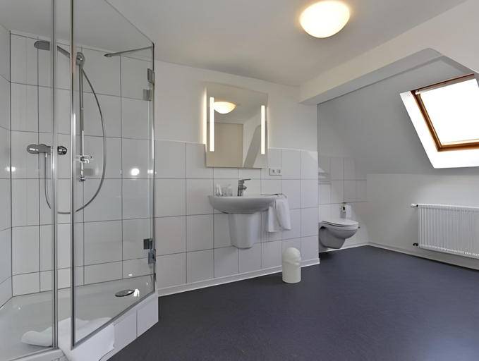 Bathroom 5, Gasthof Baren, Würzburg