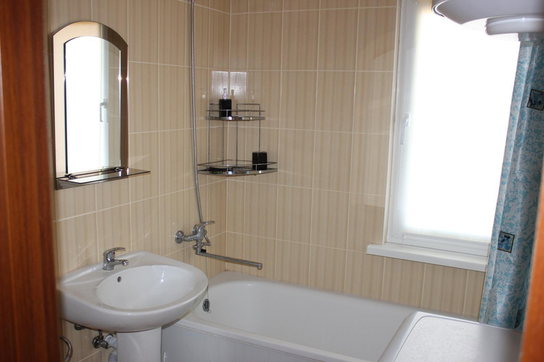 Bathroom 5, Hotel Promenad, Ovidiopol's'kyi